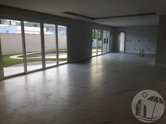 Imagem Linda casa no CALEDÔNIA em Camboriú com 3 Suítes de Esquina