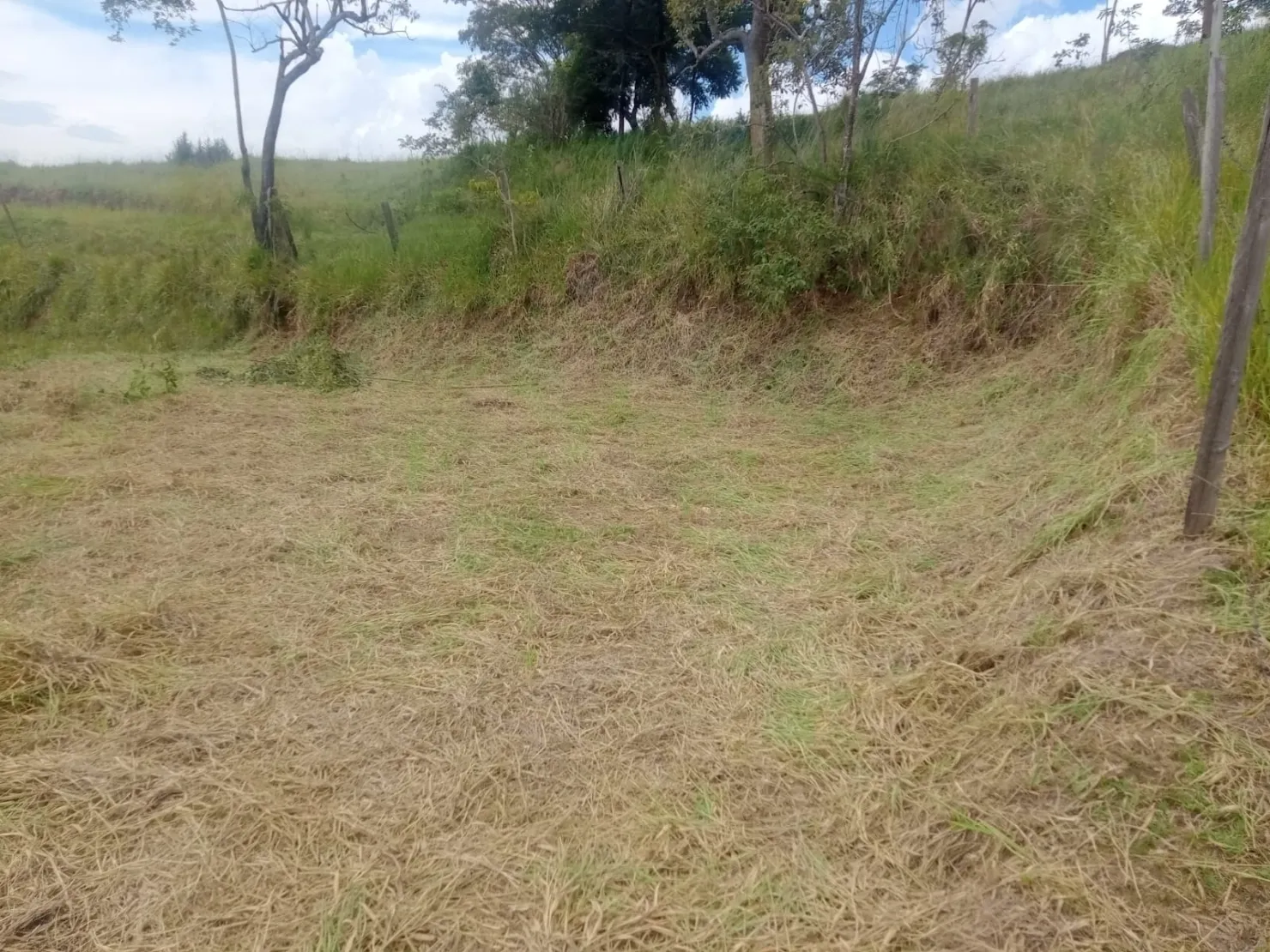 Imagem Terreno à venda 1110M², Piracangaguá, Taubaté - SP