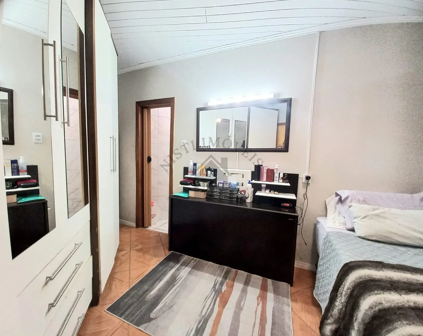 Imagem Casa 4 quartos para Venda no bairro Sarandi em Porto Alegre