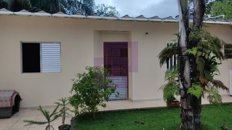 Imagem Casas / Padrão na cidade de Guarujá