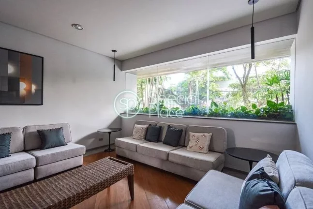 Imagem Apartamento com 190m² amplo, com muita luz natural e arejado, andar alto em Moema Pássaros. Sala a...