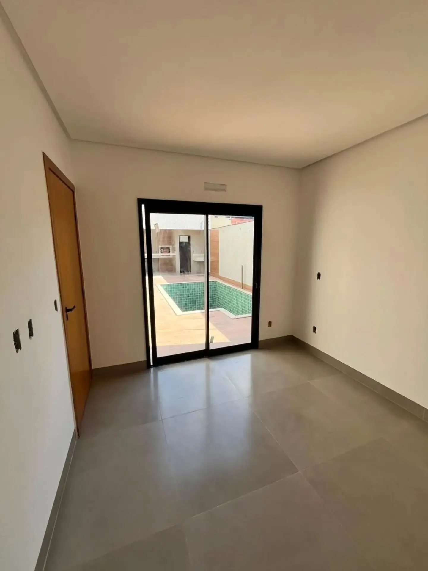 Imagem Casa Sozinha No Lote No Jardim Olimpico Com Lazer Completo