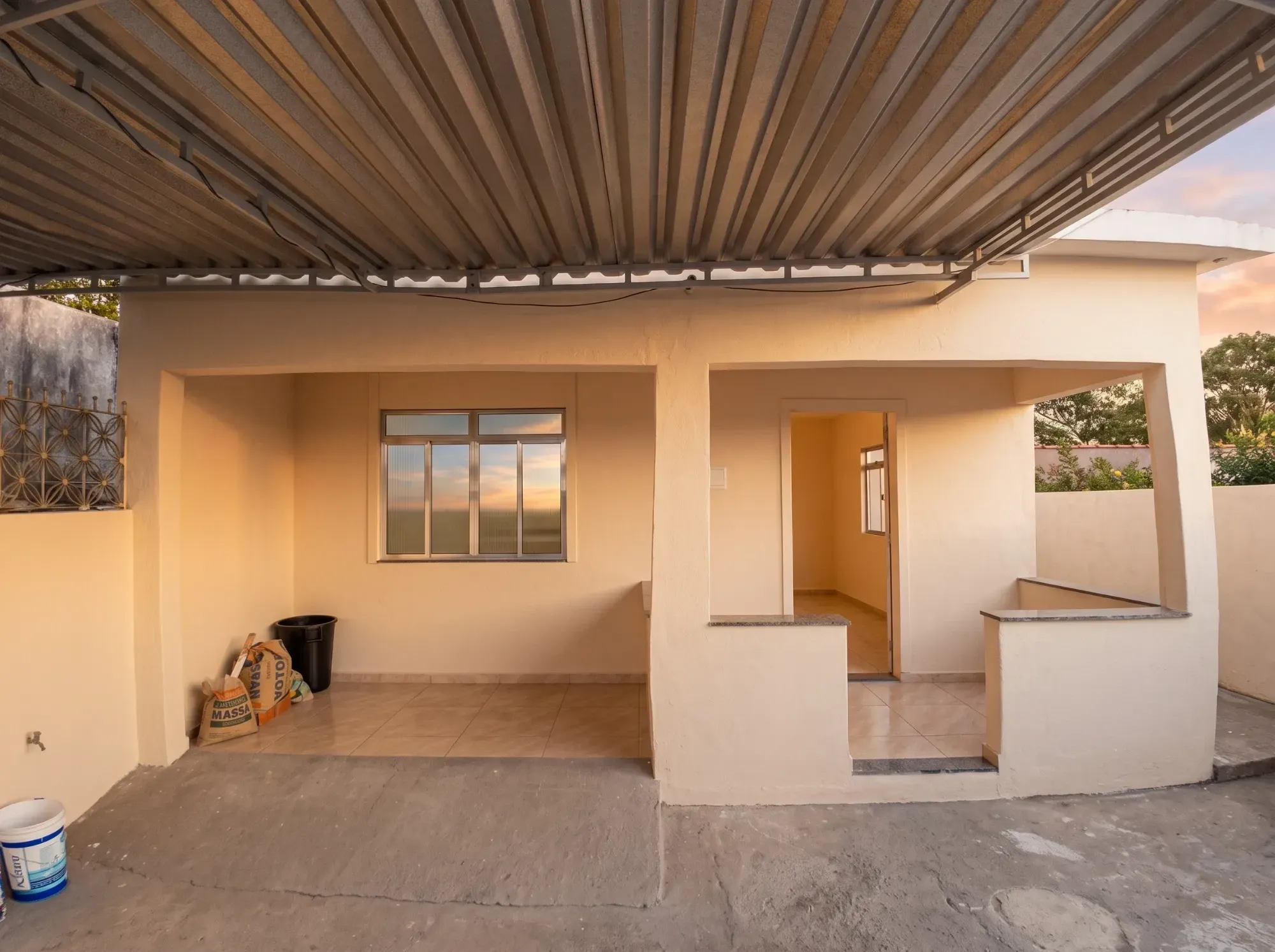 Imagem Casa com 2 Quartos à Venda, 140 m² em Bangu - Rio de Janeiro