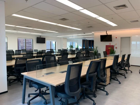 Imagem Conjunto Comercial para locação de 335m² no Itaim Bibi mobiliado