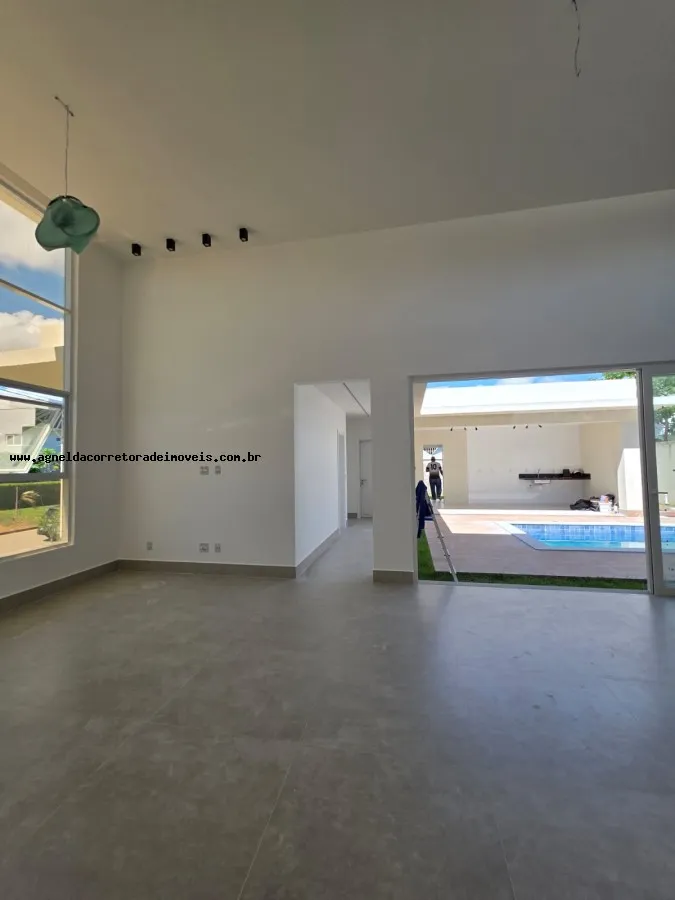 Imagem Casa em Condomínio para Venda em Parnamirim, Pium (Distrito Litoral), 3 dormitórios, 2 suítes, 3 banheiros, 4 vagas