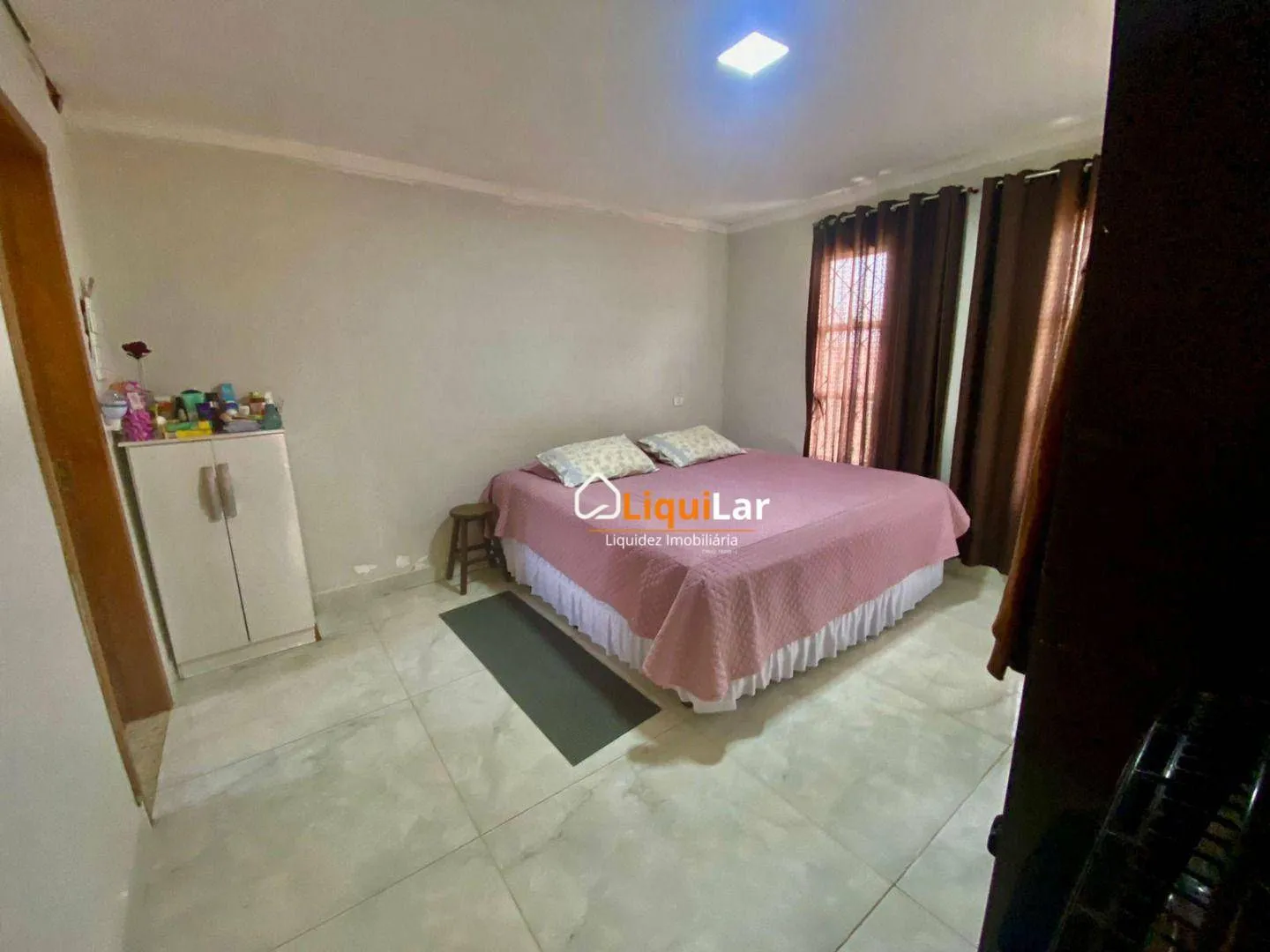 Imagem Oportunidade | Casa com 4 Quartos e 2 Suítes