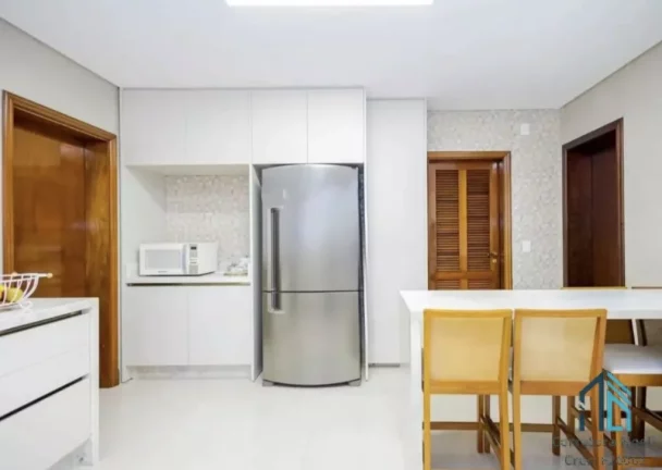Imagem Apartamento Lindo, 04 quartos c/suítes, 04 vagas, 620m² const. no Bigorrilho em Curitiba - PR