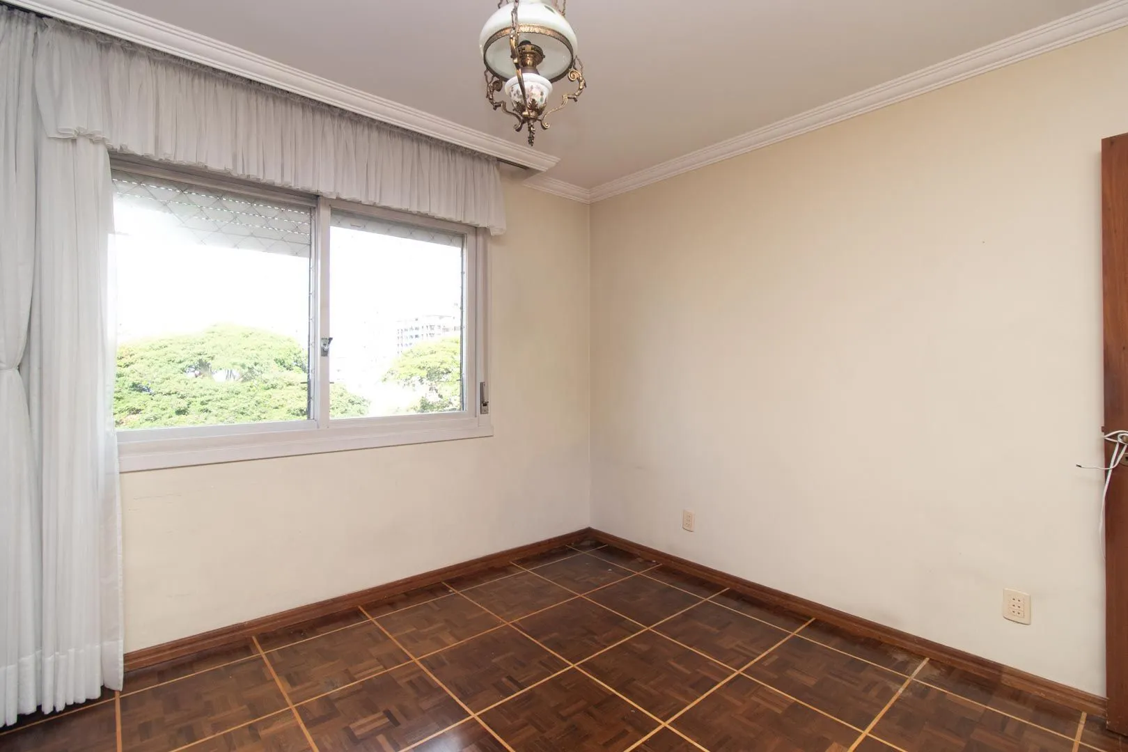 Imagem Apartamento de 03 dormitorios com suite e vaga coberta no bairro Menino Deus