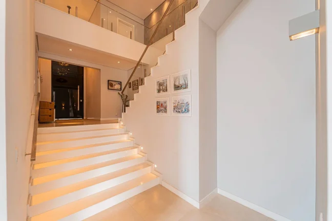 Imagem Casa a venda com 4 Quartos à venda, 400 m² por R$ 2.990.000 - Reserva Santa Maria - Jandira/SP