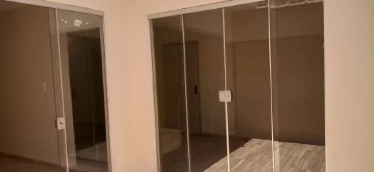 Imagem Casa 3 dormitórios, sendo uma suíte locação para comercial e ou residencial