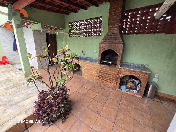Imagem Casa com 4 dormitórios à venda, 177 m² por R$ 595.000,00 - Cruzeiro do Sul - Mesquita/RJ
