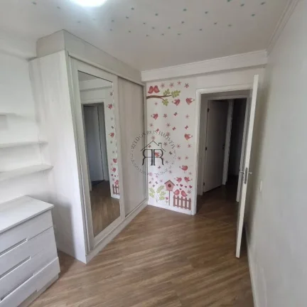 Imagem Apartamento de 55m², localizado no térreo, com 2 dormitórios e 1 vaga de garagem, varandas são e...