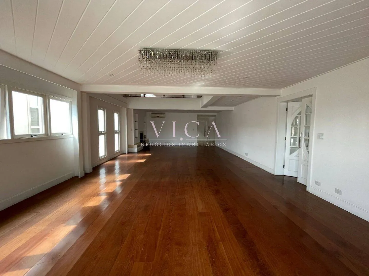 Imagem Alphaville|Resid 02 |Casa 3 suítes, piscina e lazer| R$25.000 Aluguel