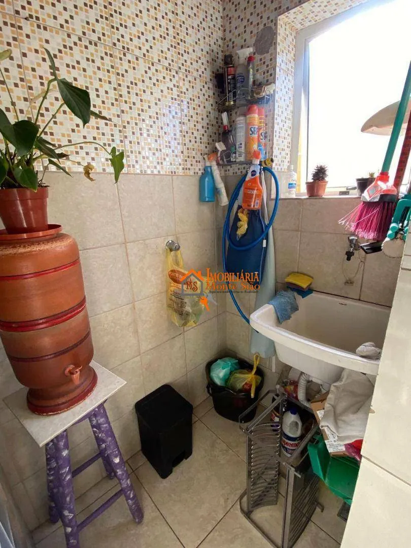 Imagem Sobrado a venda com 360m² de terreno, com 4 casas no bairro Jardim Vila Galvão - Guarulhos/SP
