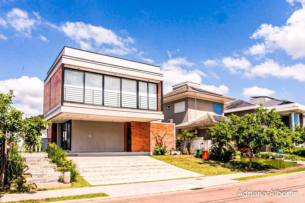 Imagem Casa com 4 suites - Condominio Fechado
