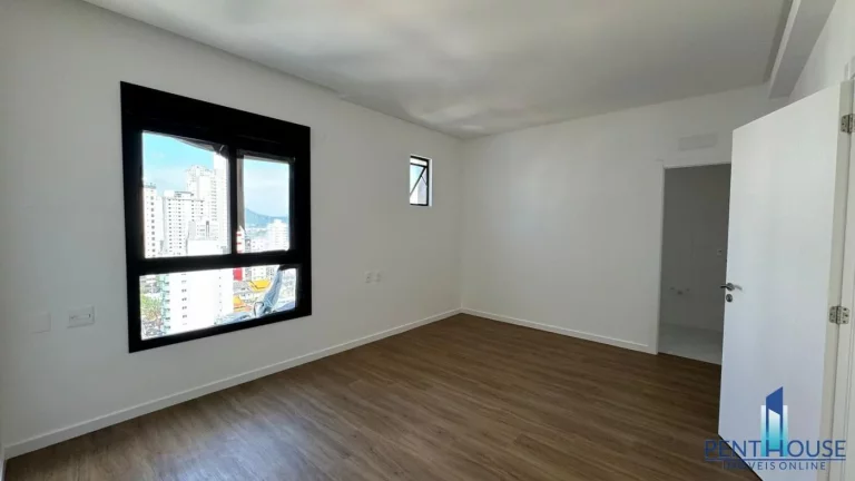 Imagem Apartamento Zona Central para Venda em Balneário Camboriú, CENTRO, 3 dormitórios, 3 suítes, 4 banheiros, 2 vagas