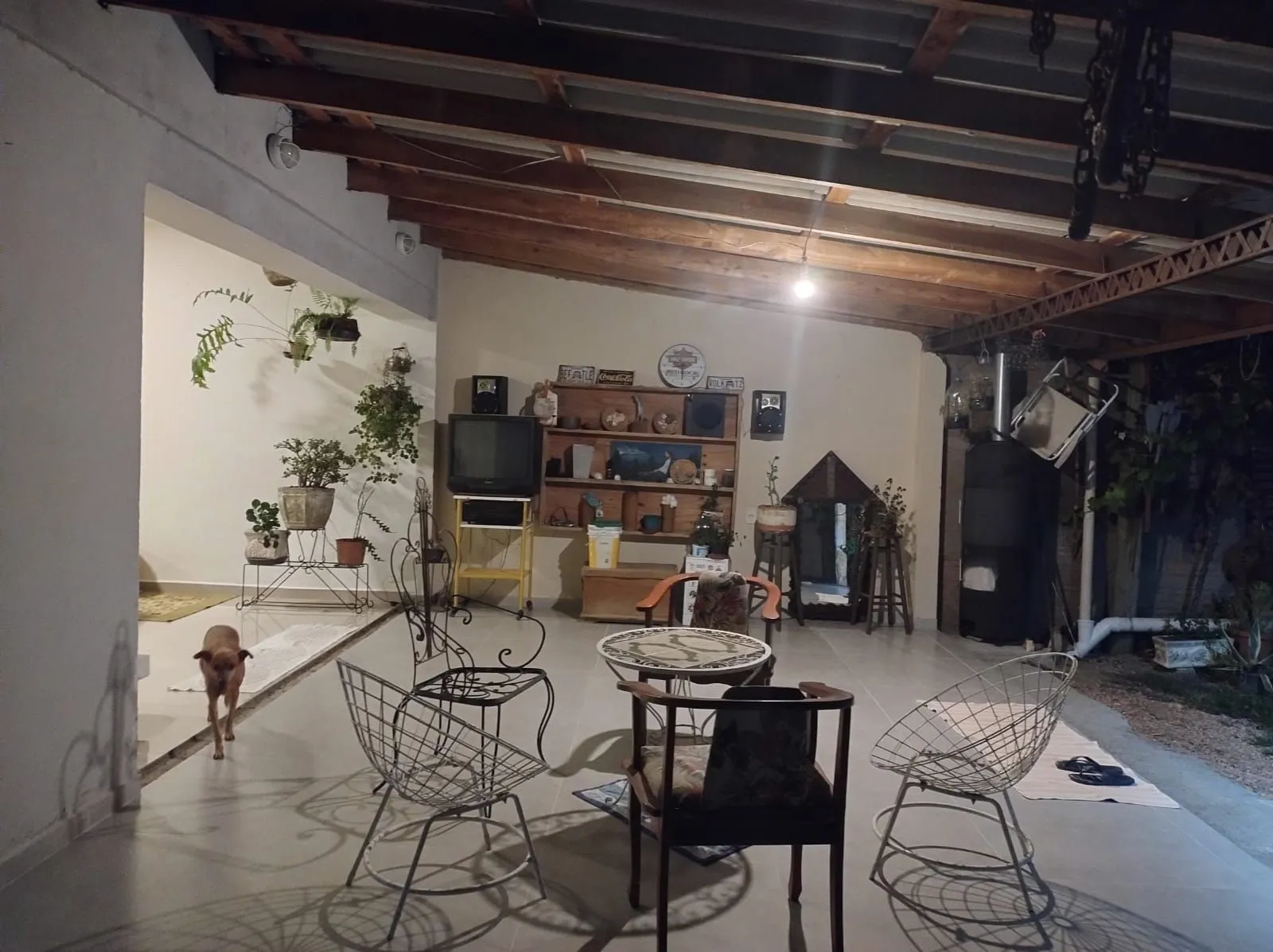 Imagem Casa para Venda - 182m², 2 dormitórios, sendo 1 suites, 3 vagas - Lami