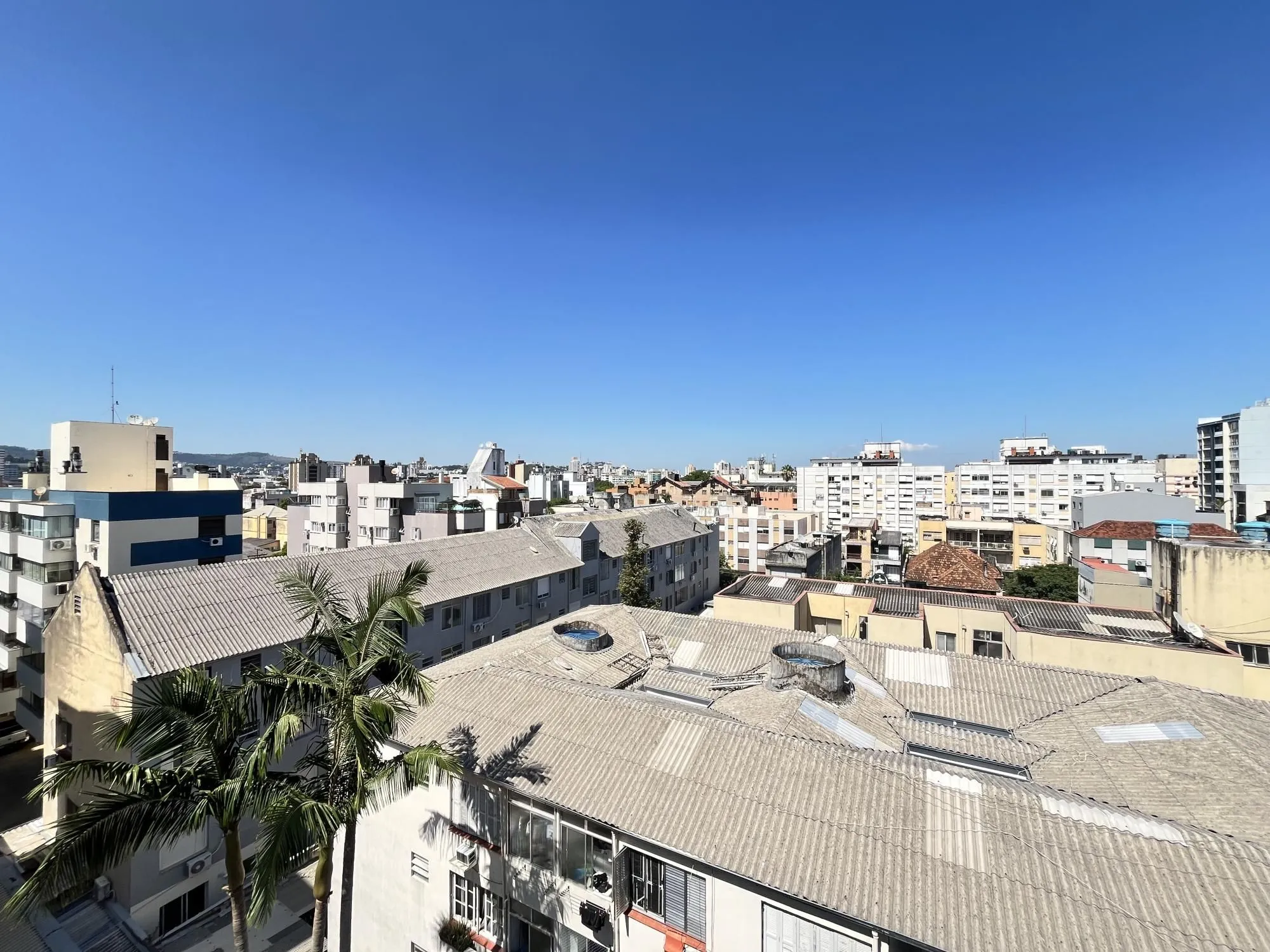 Imagem Apartamento de 2 quartos e 1 vaga de garagem no bairro Farroupilha em POA