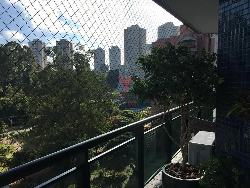 Imagem Apartamento com 3 Suites e 4 Vagas de Garagem na Vila Suzana Morumbi