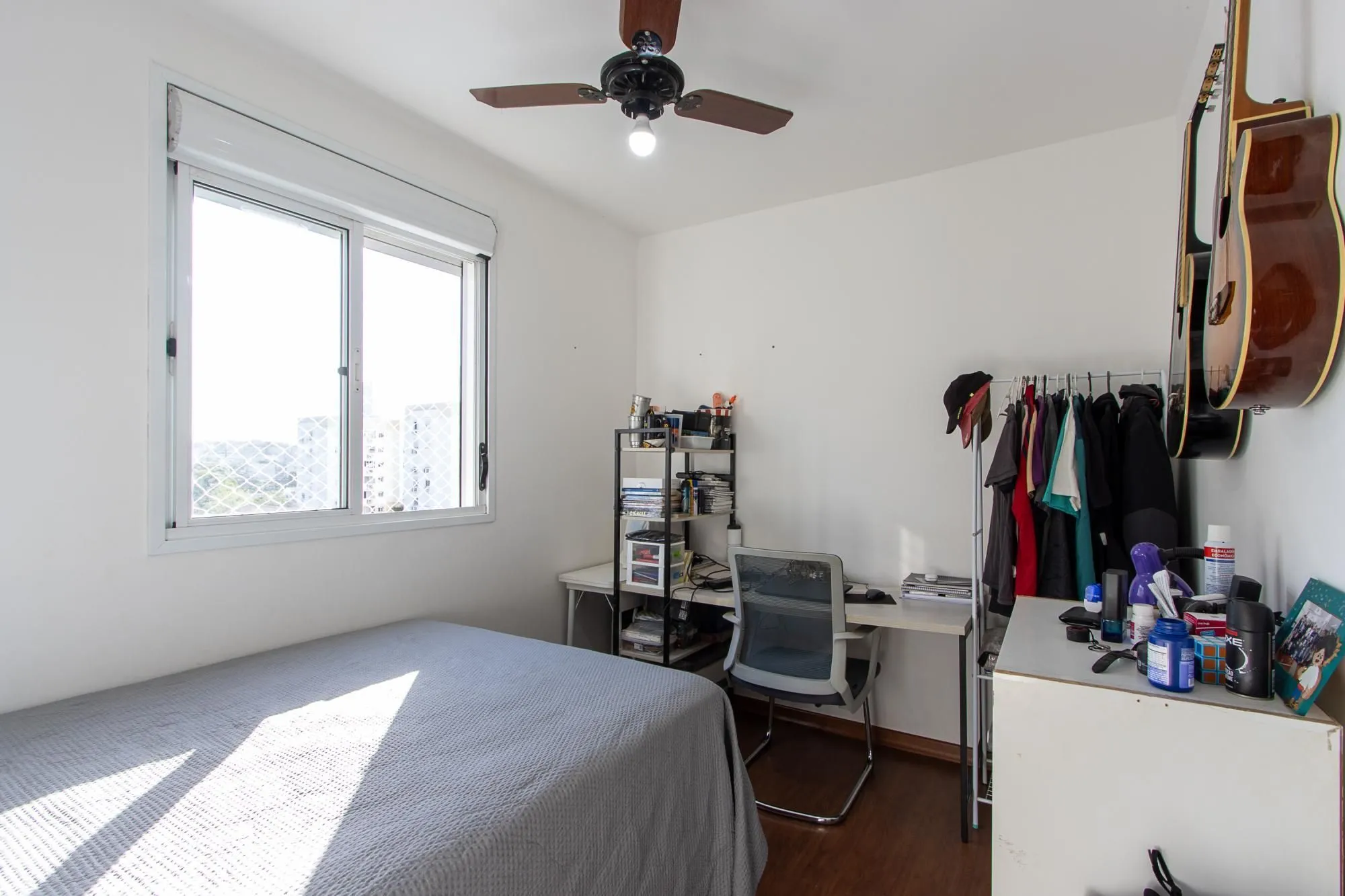 Imagem Lindo Apartamento 3 dorm à Venda na Tristeza, Porto Alegre,