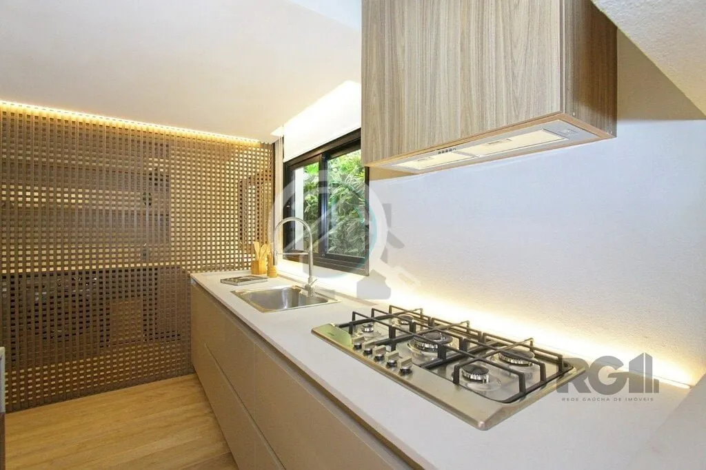Imagem Apresento um sofisticado apartamento de 151 m² privativos no 18º andar, situado no bairro Menino D...