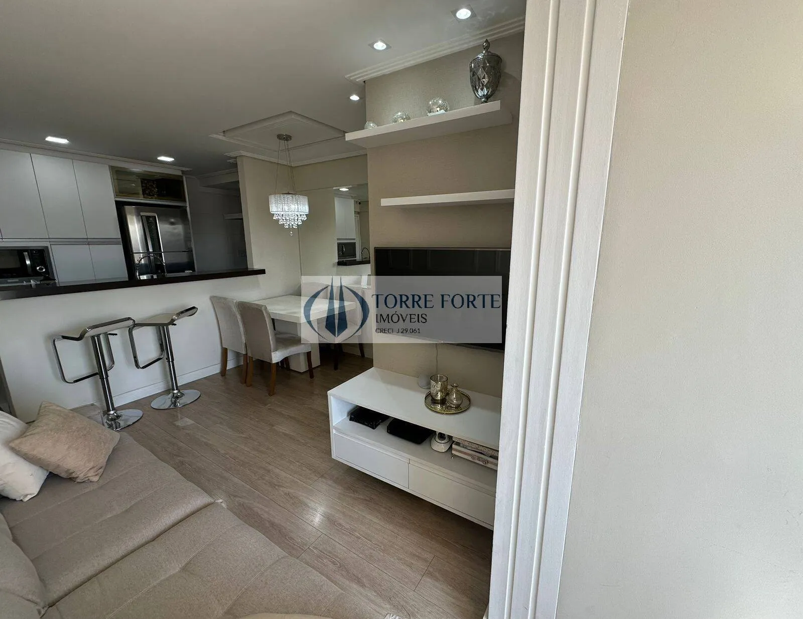 Foto do imóvel Ótimo apartamento 49 m², 2 dormitórios, 1 vaga de garagem, na Vila Gustavo. em Avenida Júlio Buono