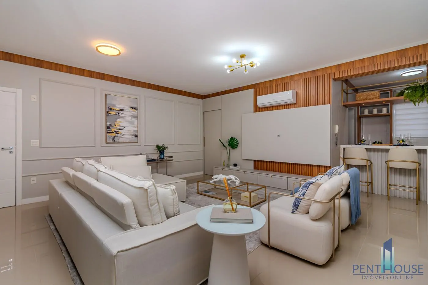 Imagem Apartamento Zona Central para Venda em Balneário Camboriú, CENTRO, 3 dormitórios, 1 suíte, 2 banheiros, 2 vagas