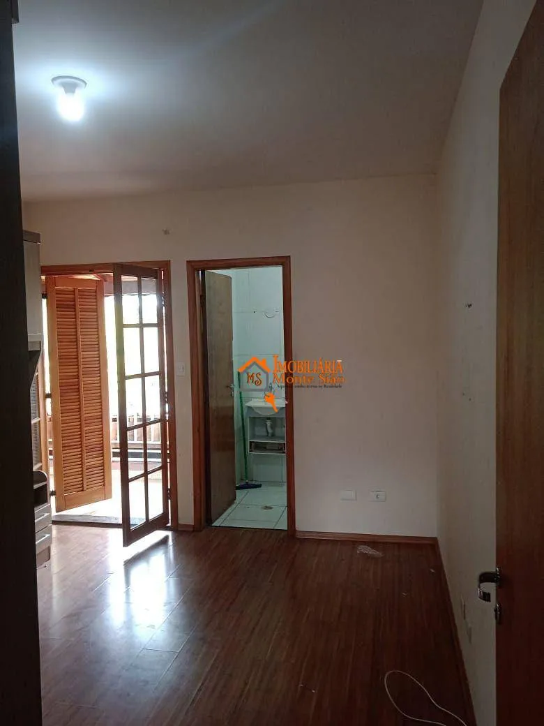 Imagem Sobrado com 3 dormitórios à venda, 180 m² por R$ 630.000,00 - Cidade Parque Alvorada - Guarulhos/SP