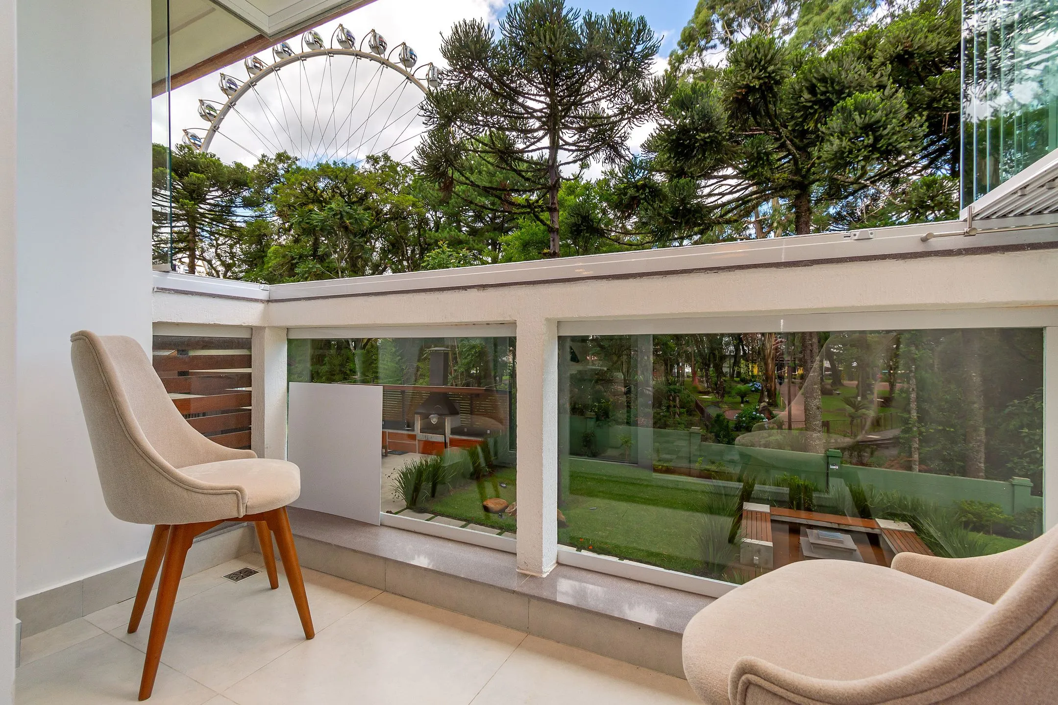 Imagem Apartamento à venda em Canela, Centro, com 2 quartos, 76.97m2