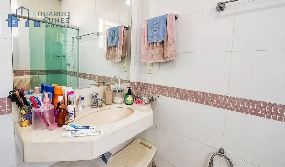Imagem Casa à Venda no Santo Antônio, com 8 Quartos, 03 vagas, 396 m² de Lote