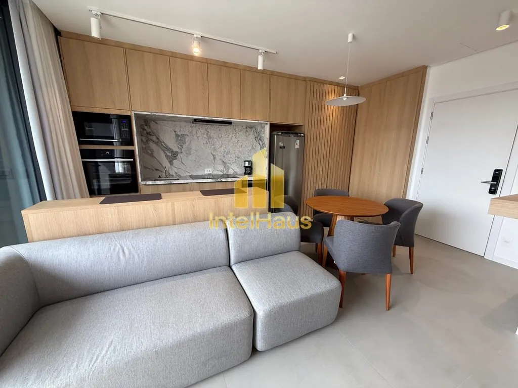Imagem Apartamento à venda no Batel, em localização privilegiada na Avenida Vicente Machado, próximo a ...