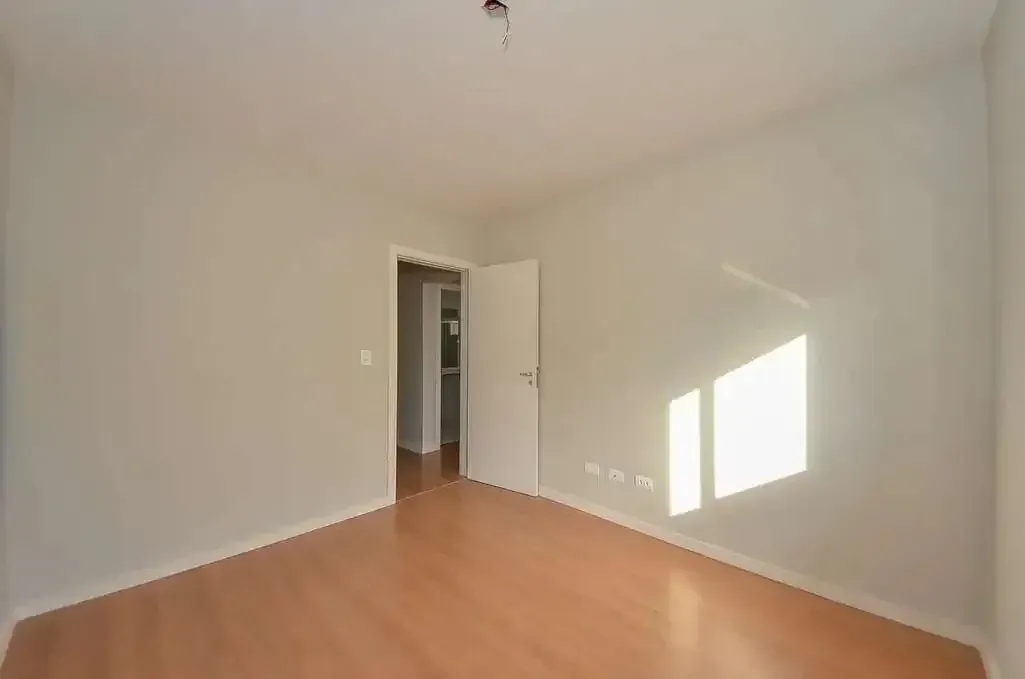 Imagem Sobrado com 3 Quartos à Venda, 152 m² em Xaxim - Curitiba