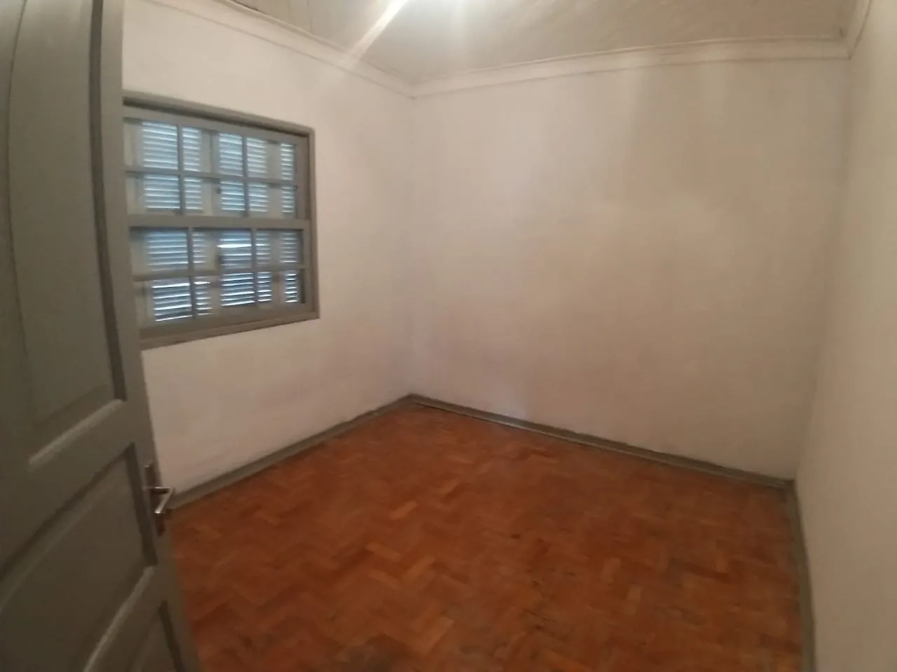 Imagem Casa à venda 3 Quartos, 2 Vagas, 270M², Parque São Domingos, Pindamonhangaba - SP