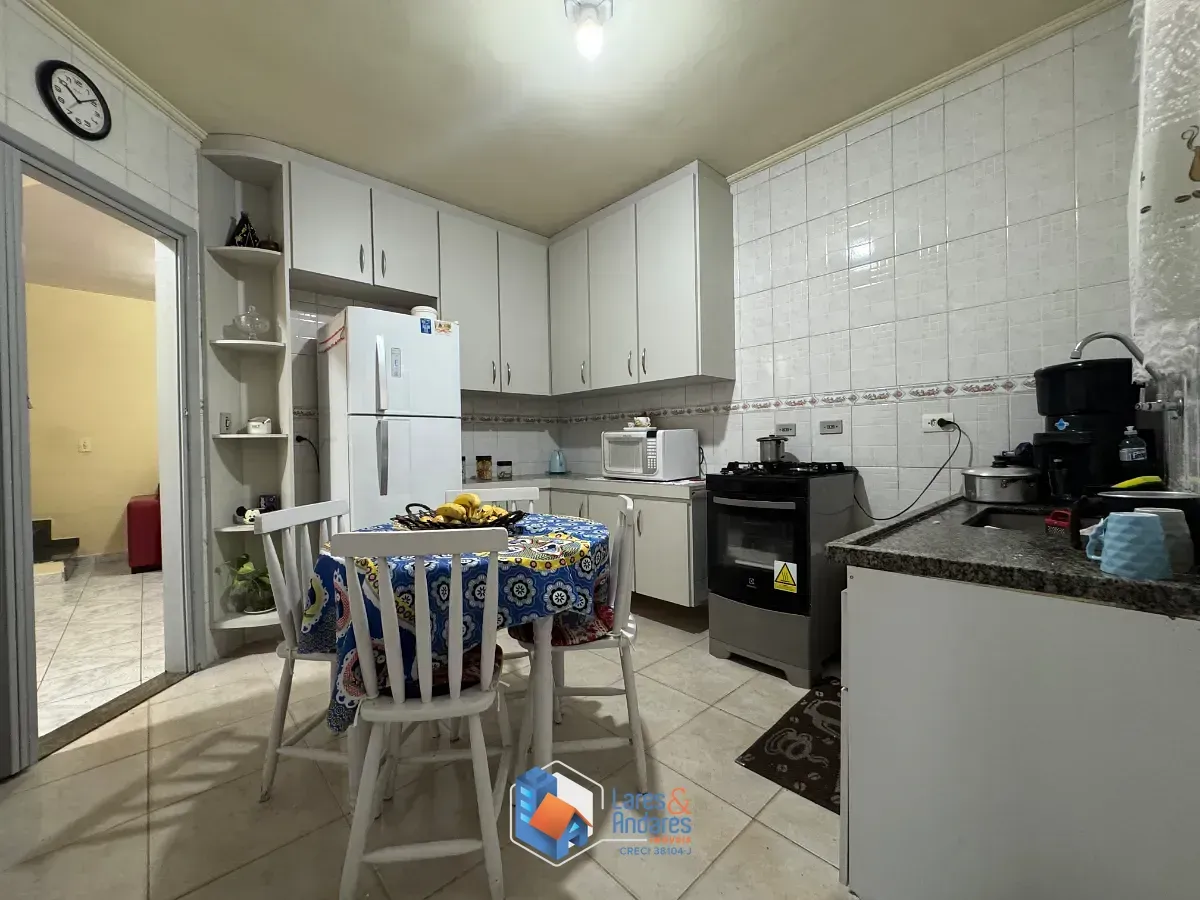 Imagem Sobrado para venda em Jardim Independência com 3 quartos, 90m²