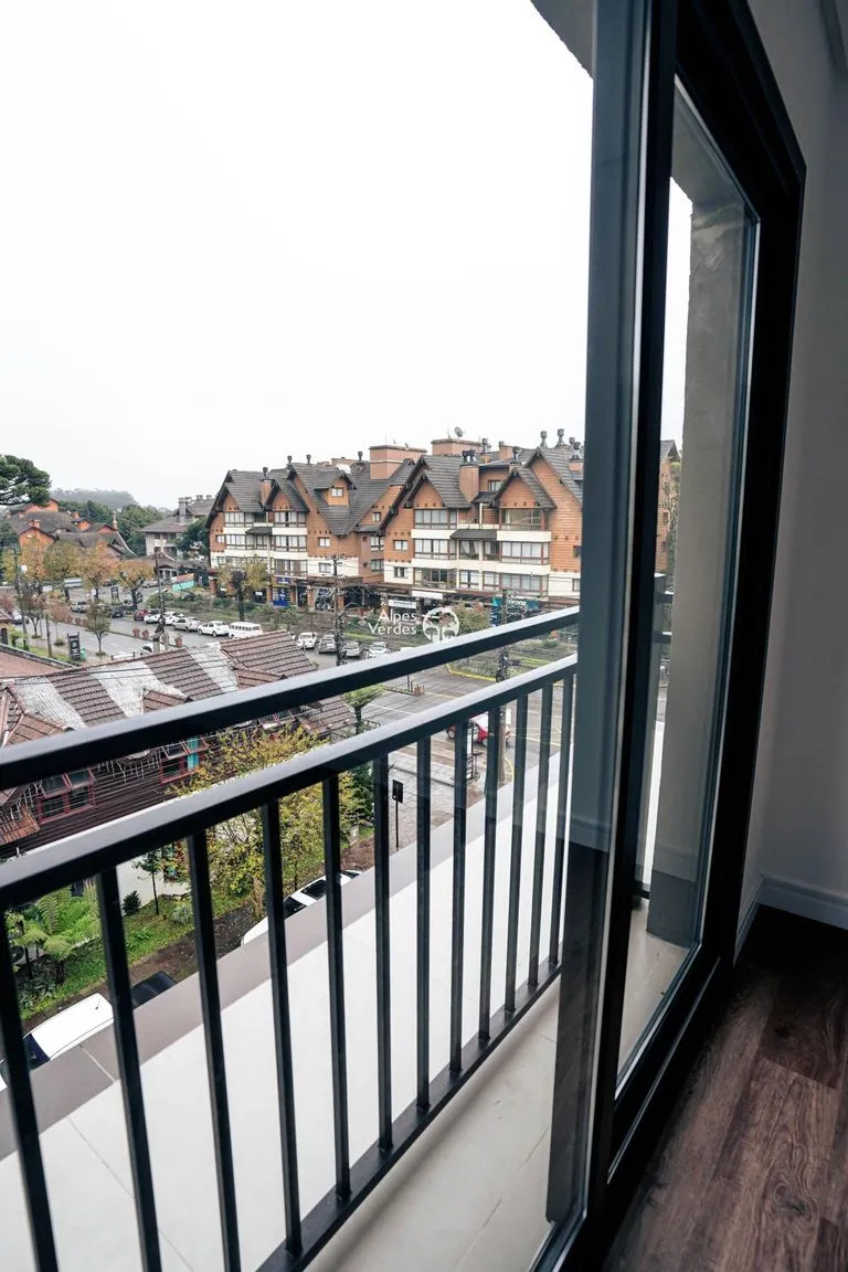 Imagem Vende-se apartamento em Gramado com 2 suites cobertura