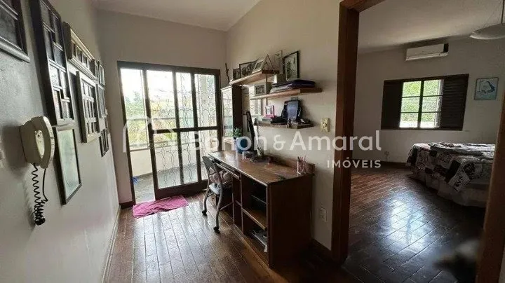 Imagem Casa estilo sobrado, com 3 quartos, 1 suíte, na Cidade Universitária em Campinas - SP