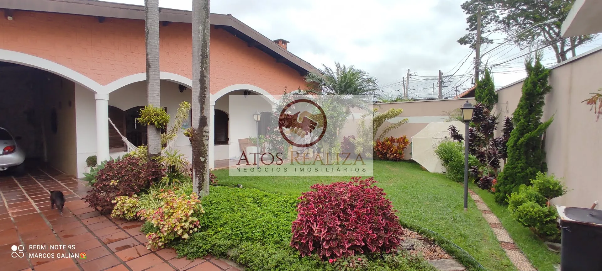Imagem Casa Térrea em Jardim Santa Helena: 4 Dormitórios à Venda