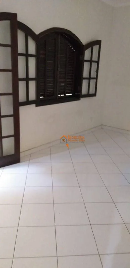 Imagem Casa com 3 dormitórios à venda, 220 m² por R$ 650.000,00 - Parque Continental II - Guarulhos/SP