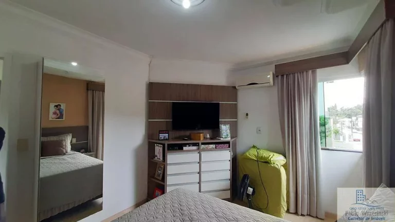 Imagem Vendo Casa com Piscina bairro Santa catarina em Joinville