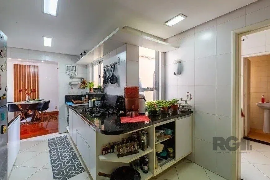 Imagem Cobertura 125m² - 3 dormitórios, 2 vagas no bairro Petrópolis