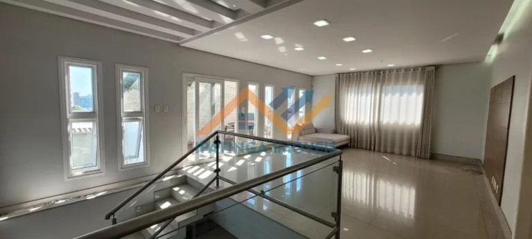 Imagem Casa de 4 quartos e 3 vagas de garagem no Imbaúbas