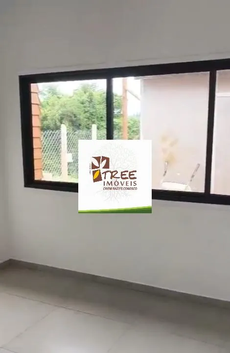 Imagem LOCAÇÃO DE CASA TÉRREA NO OURO FINO, EM SANTA ISABEL/SP, 122m² com 03 quartos, suíte, sala de estar, cozinha, quintal gramado e 04 vagas. CONSULTE-NOS