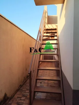 Imagem Casa para Venda em Araras, Jardim Tarumã, 3 dormitórios, 1 suíte, 1 banheiro, 4 vagas