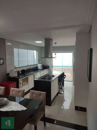 Imagem Sobrado à venda, com 3 quartos, 200m2