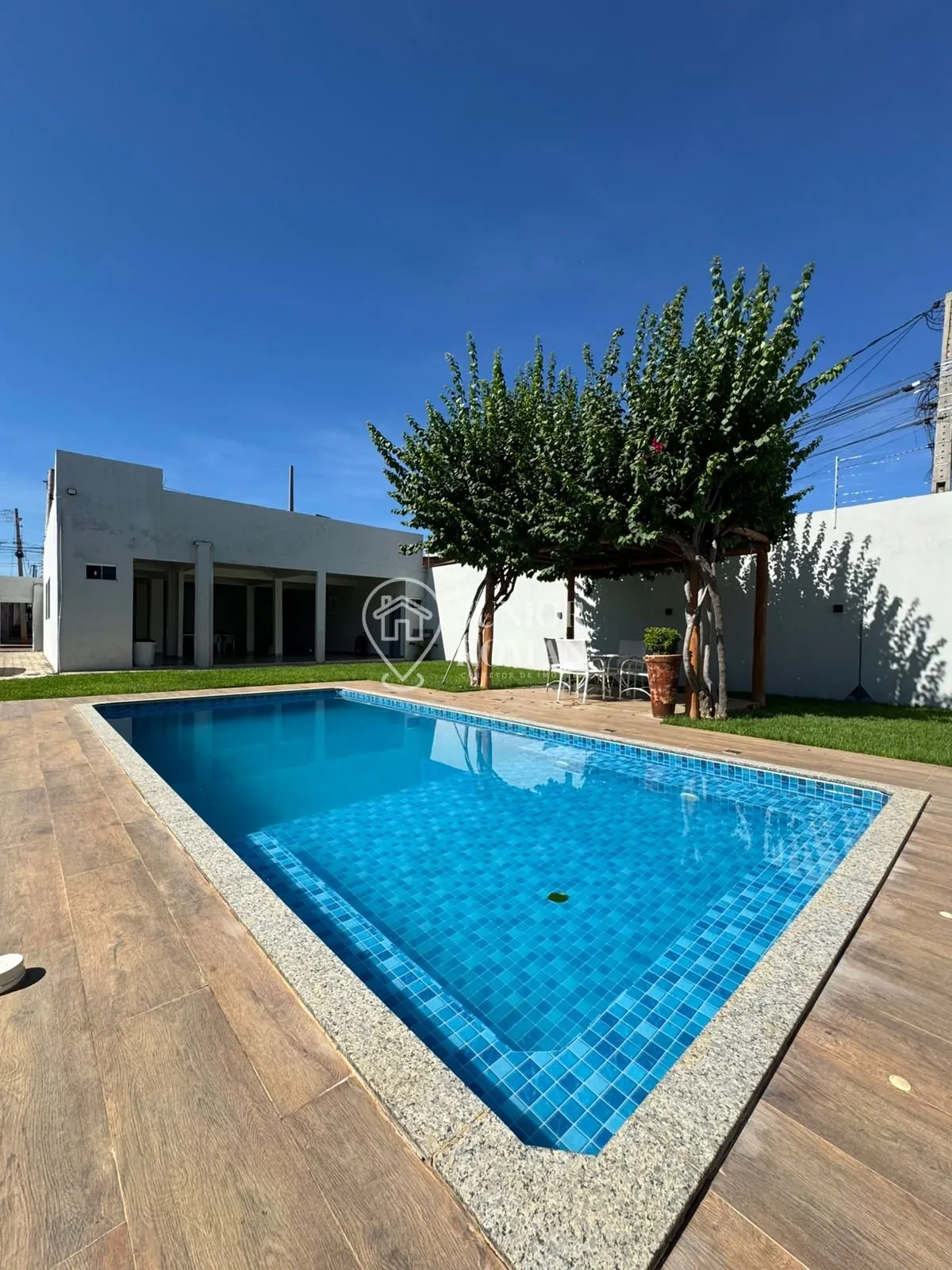 Imagem CASA MOBILIADA COM PISCINA, CHURRASQUEIRA E SALÃO - SÃO MIGUEL - BARREIRAS/BA