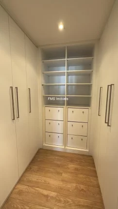 Imagem Apartamento de Luxo para Locação no Brooklin, São Paulo-SP: 2 Quartos, 2 Suítes, 3 Banheiros, 2 Vagas de Garagem, 95m² de Área.