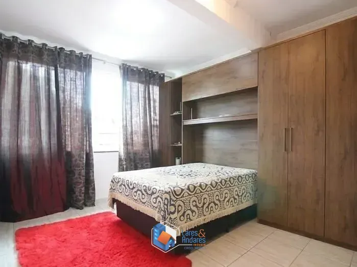 Imagem Sobrado para venda em Chácara Inglesa com 3 quartos, sendo 1 suíte, 86m²