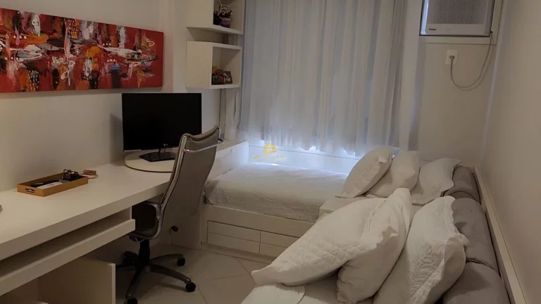 Imagem Apartamento Lateral com Vista Parcial para o Mar

Situado em um dos pontos mais privilegiados da Ens...