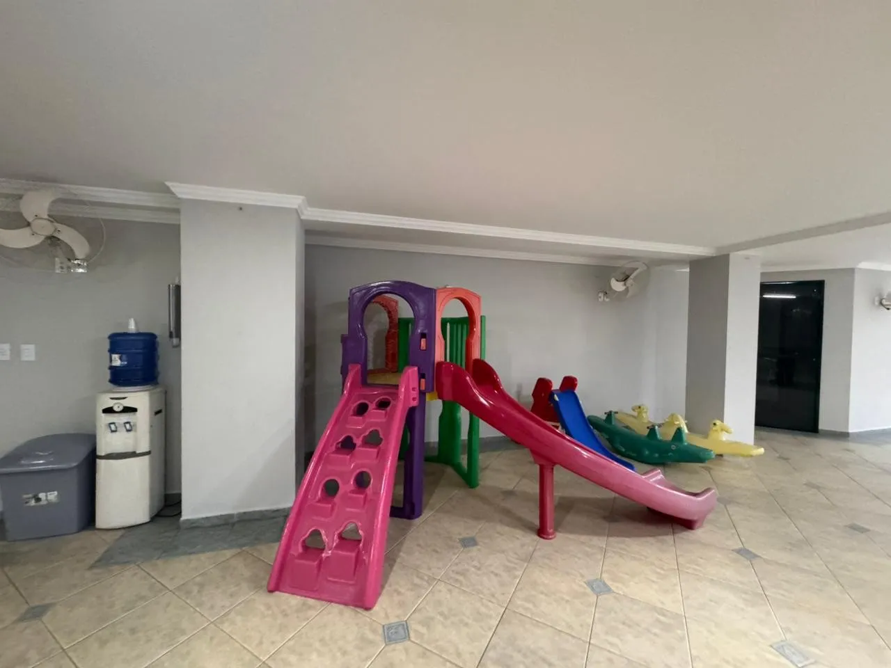 Imagem Apartamento para Venda em Praia Grande, Canto do Forte, 2 dormitórios, 1 suíte, 1 banheiro, 1 vaga