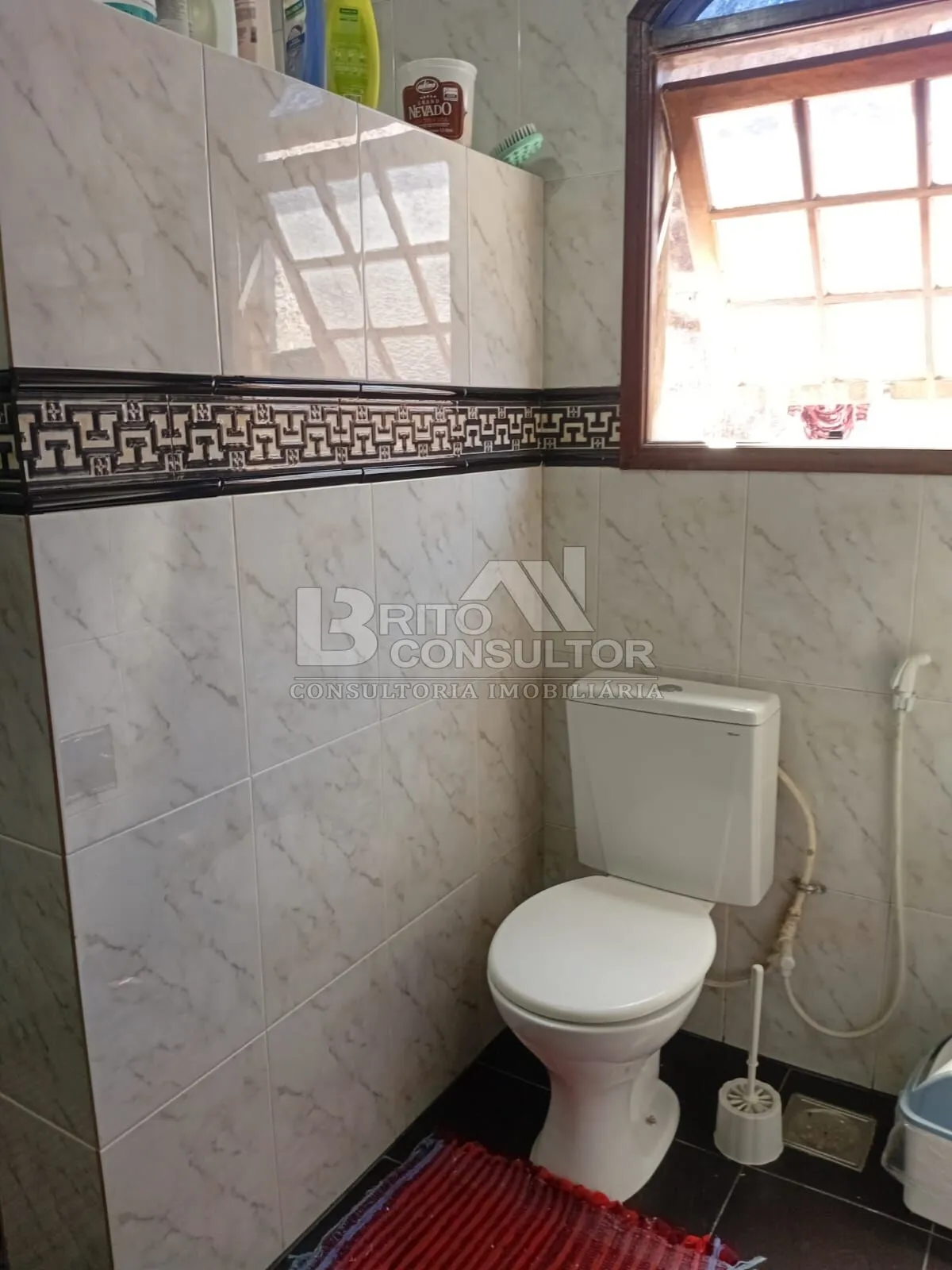 Imagem Vendo Casa com 3 Quartos, 450 m², em Barro Vermelho, São Gonçalo/RJ